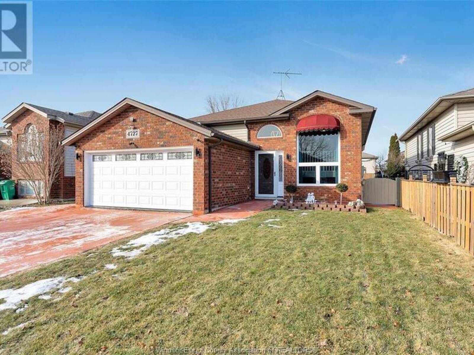 4727 JULIET CRESCENT, Windsor, Ontario N9G 3A7