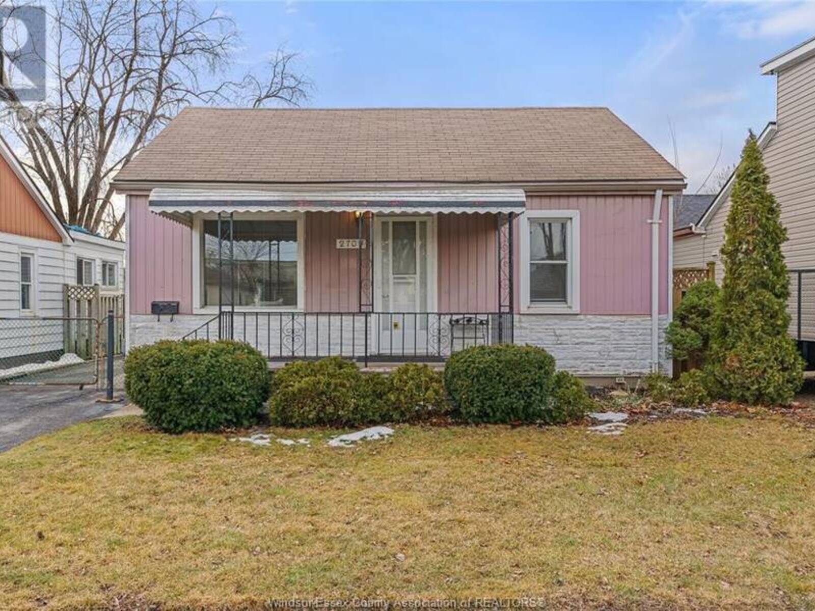 2709 Chandler, Windsor, Ontario N8W 4B4