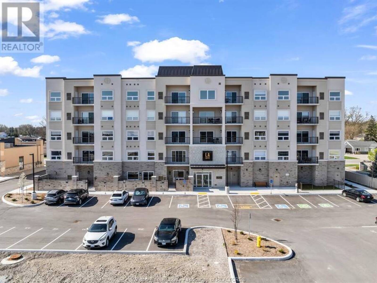 1740 SPRUCEWOOD Unit# 508, LaSalle, Ontario N9J 0E6