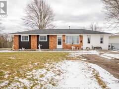 44 Irwin STREET Wallaceburg Ontario, N8A 4S1