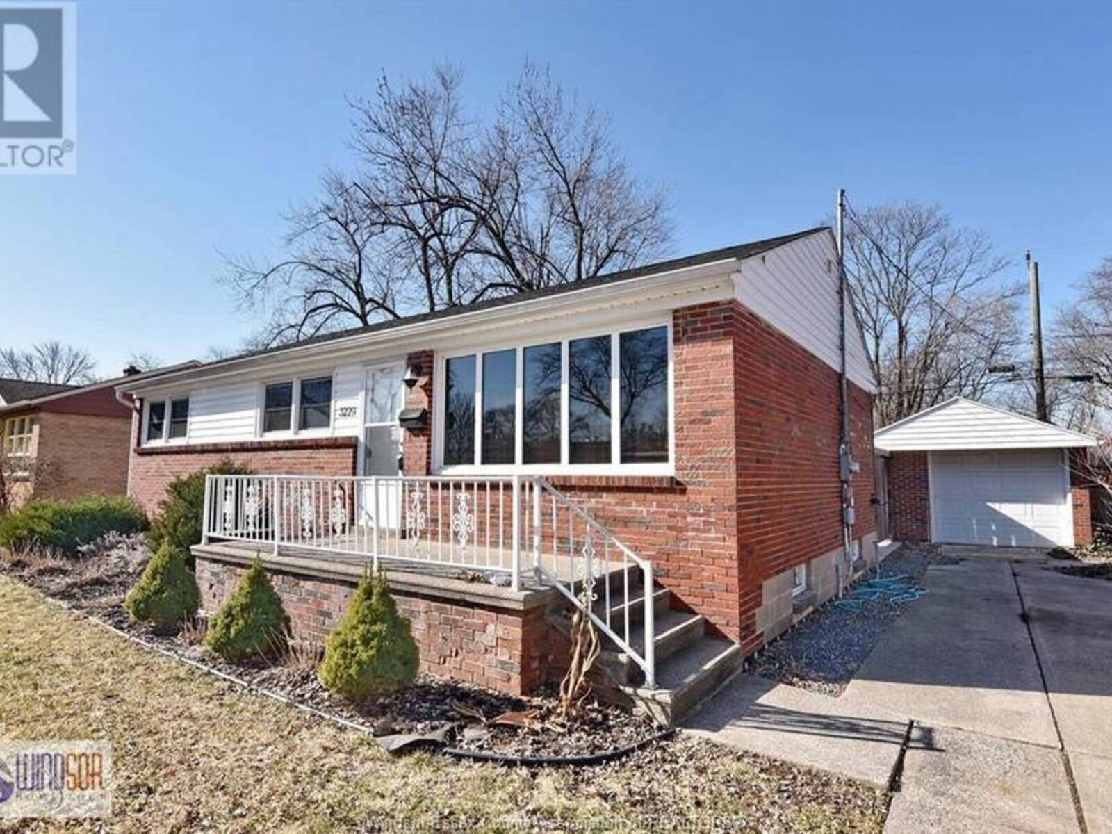 3229 VIRGINIA PARK, Windsor, Ontario N9E 2C4