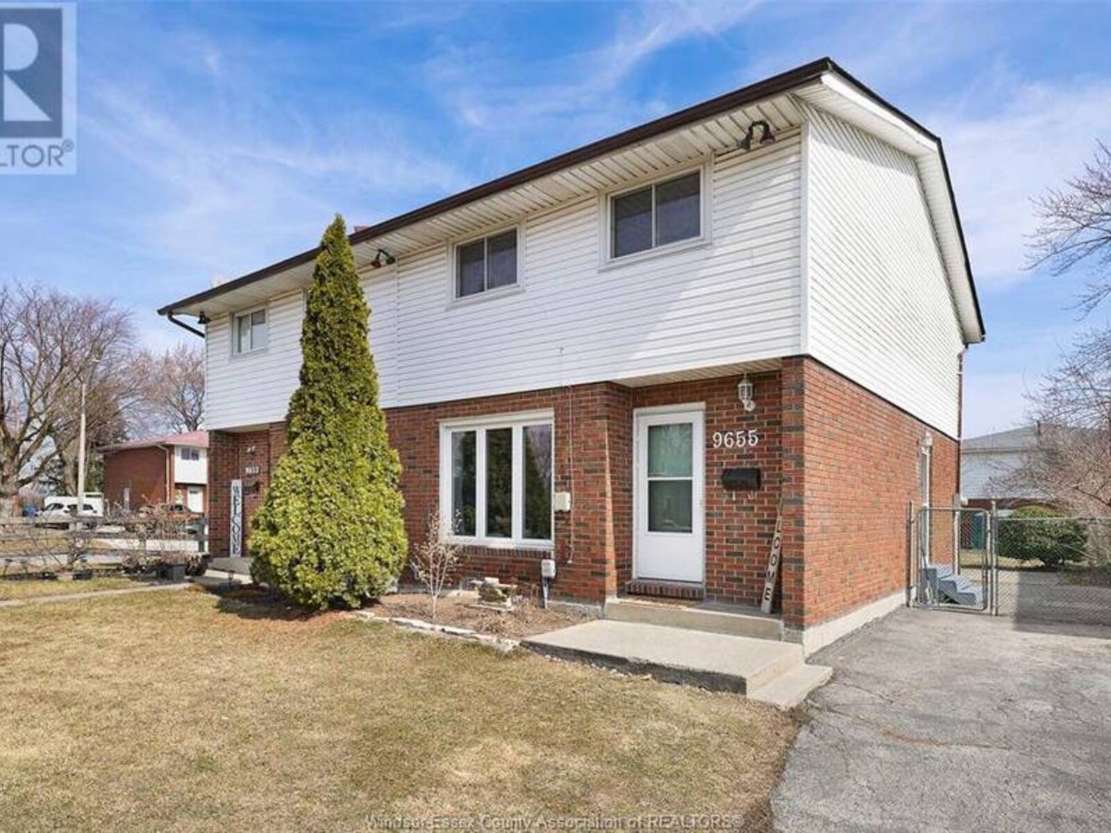 9655 Melville, Windsor, Ontario N8R 1B4