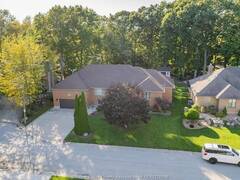 217 WOODLAND DRIVE Harrow Ontario, N0R 1G0