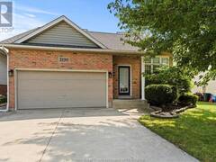 2190 ROCKPORT STREET Windsor Ontario, N9G 3A5