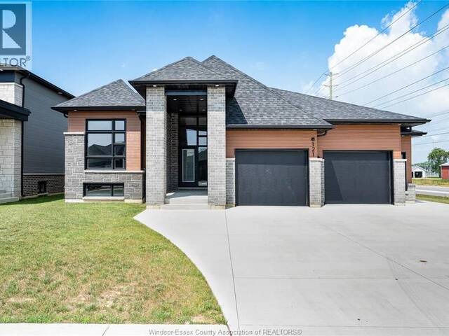 121 HAZEL CRESCENT Kingsville Ontario, N9Y 0A9 - 3 Bedrooms Home For Sale