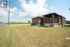 121 HAZEL CRESCENT | Kingsville Ontario | Slide Image Thirty-one