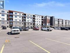 2550 SANDWICH WEST PARKWAY Unit# 203 LaSalle Ontario, N9H 2R6
