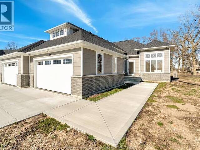 31 SANDCASTLE Amherstburg Ontario, N9V 0J2 - 2 Bedrooms Waterfront Home For sale
