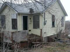 1817 MERSEA RD E Leamington Ontario, N8H 3V4