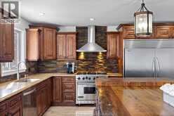 313 CRYSTAL BAY DRIVE | Amherstburg Ontario | Slide Image Four