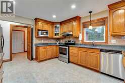 870 MCRAE AVENUE | Kingsville Ontario | Slide Image Nine