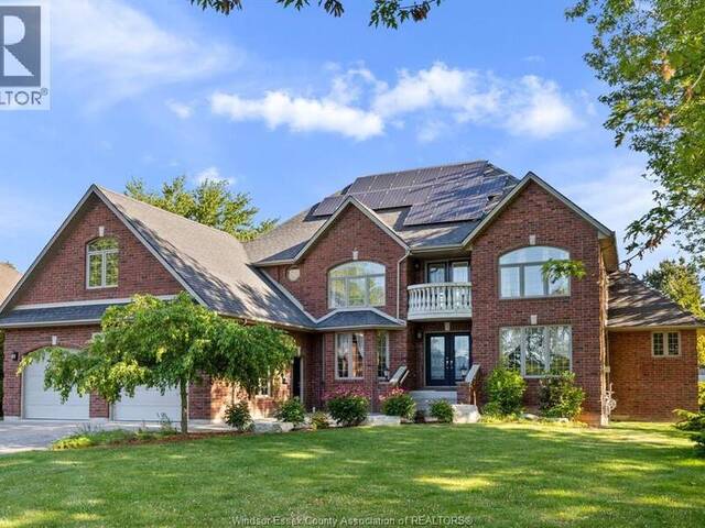 870 MCRAE AVENUE Kingsville Ontario, N9Y 2R8 - 5 Bedrooms Home For Sale