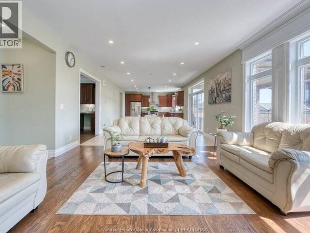 525 MAGUIRE STREET Windsor Ontario, N9E 0A6 - 6 Bedrooms Home For Sale