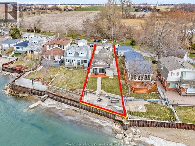 515 LYPPS BEACH Essex Ontario, N0R 1G0 - 3 Bedrooms Waterfront Home For sale