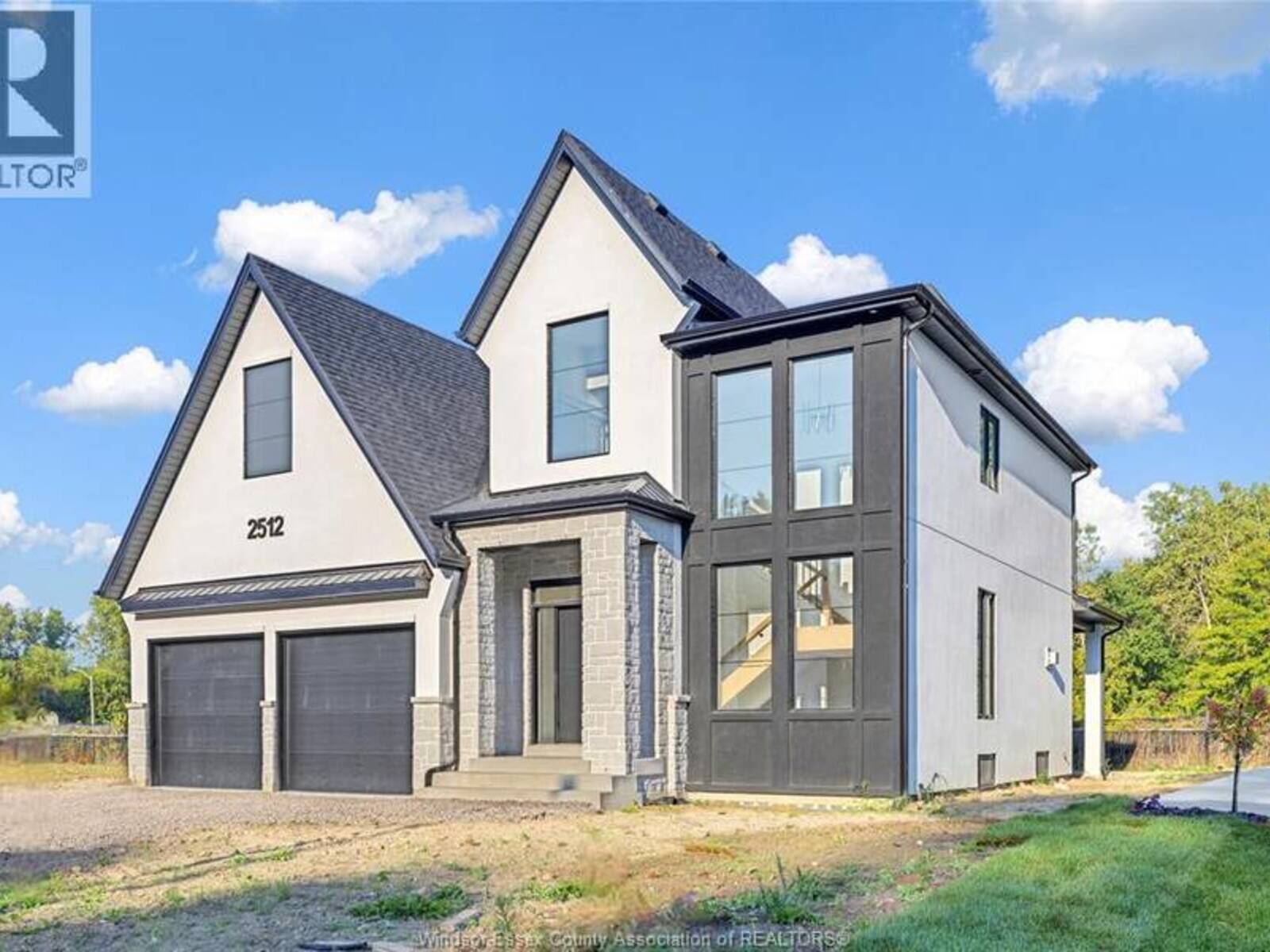 7355 GARNET, Essex, Ontario N0R 1J0