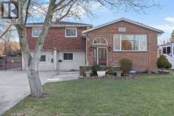 1116 REAUME | LaSalle Ontario | Slide Image Two