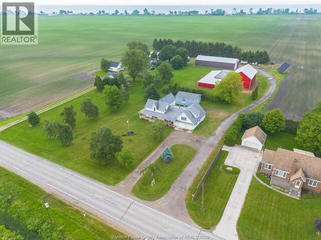 18332 ERIEAU ROAD Chatham-Kent Ontario, N0P 1A0 - 4 Bedrooms Waterfront Home For sale