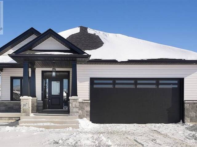 103 FENCELINE Chatham Ontario, N7M 0V9 - 4 Bedrooms Home For Sale
