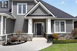 139 Blue Jay CRESCENT | Kingsville Ontario | Slide Image Four