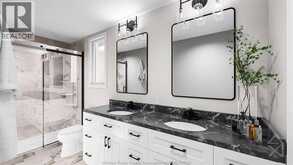 420 BLAKE STREET | Lakeshore Ontario | Slide Image Fifteen