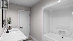 420 BLAKE STREET | Lakeshore Ontario | Slide Image Sixteen