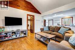 170 NORTH SHORE ROAD | Pelee Island Ontario | Slide Image Nine