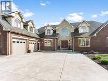 2055 HICKORY LANE | Kingsville Ontario | Slide Image Two