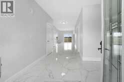 134 TUSCANY TRAIL | Chatham Ontario | Slide Image Four