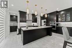 570 ORCHARD CRESCENT | Windsor Ontario | Slide Image Eight