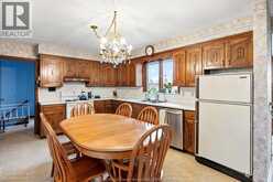 1565 ROXBOROUGH | Windsor Ontario | Slide Image Eight
