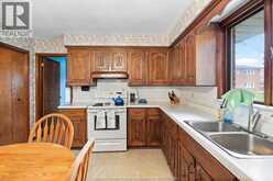 1565 ROXBOROUGH | Windsor Ontario | Slide Image Nine