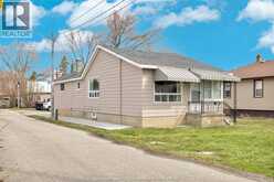 9572 TECUMSEH ROAD | Windsor Ontario | Slide Image Five