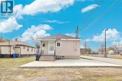 9572 TECUMSEH ROAD | Windsor Ontario | Slide Image Eight