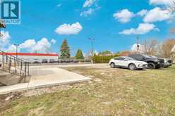 9572 TECUMSEH ROAD | Windsor Ontario | Slide Image Nine
