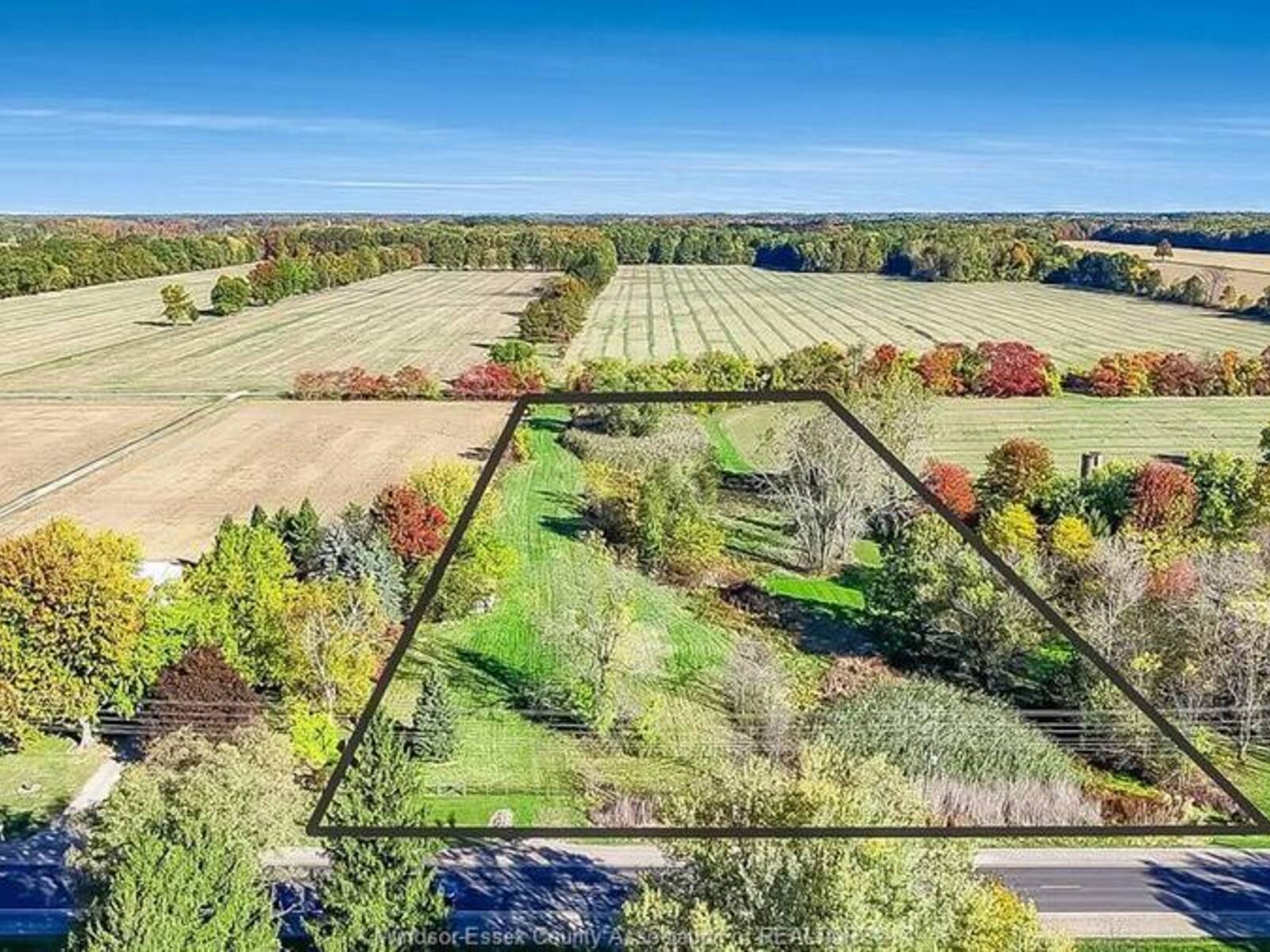 V/L County Rd 20 W, Kingsville, Ontario N9Y 2E6