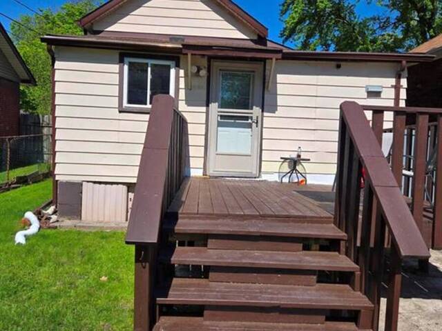3595 QUEEN Windsor Ontario, N9C 1N8 - 3 Bedrooms Home For Sale