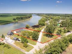 21240 DOCKSIDE Chatham-Kent Ontario, N0P 1L0