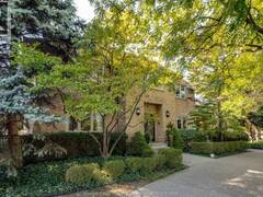 379 ELMGROVE DRIVE Windsor Ontario, N8N 4H2