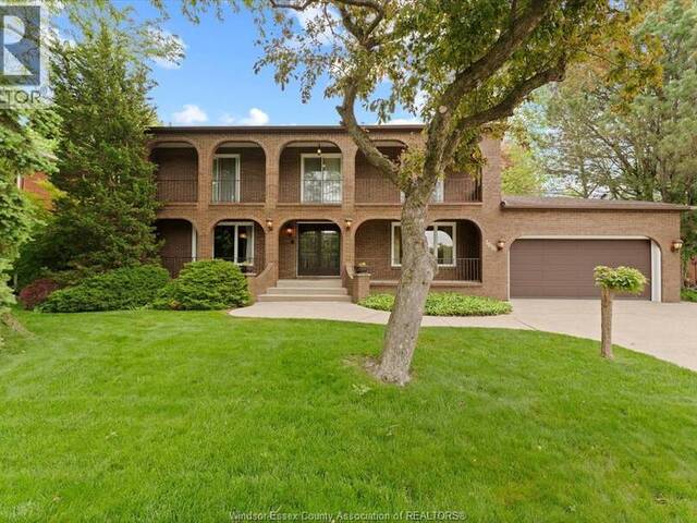 3696 Huntington AVENUE Windsor Ontario, N9E 3N3 - 4 Bedrooms Home For Sale