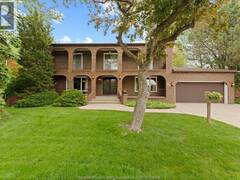 3696 Huntington AVENUE Windsor Ontario, N9E 3N3
