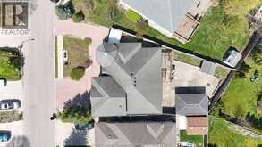 4620 BUNKER | Windsor Ontario | Slide Image Forty