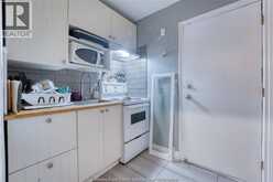 41 Giles BOULEVARD | Windsor Ontario | Slide Image Two