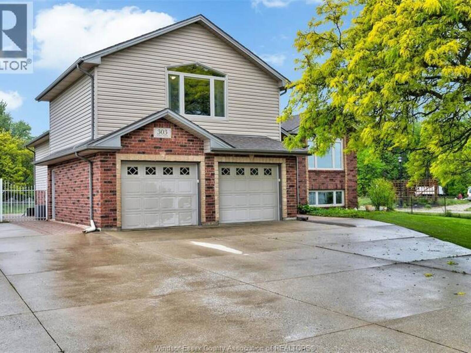 303 Gosfield Townline West, Essex, Ontario N8M 2X5