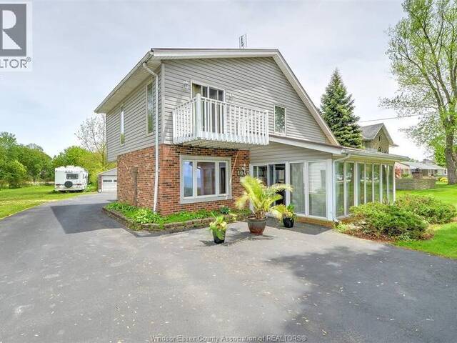 1047 FRONT ROAD South Amherstburg Ontario, N9V 2M4 - 2 Bedrooms Waterfront Home For sale