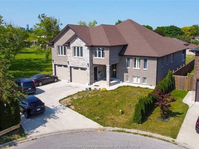 1484 RANKIN Windsor Ontario, N9B 3V6 - 6 Bedrooms Home For Sale