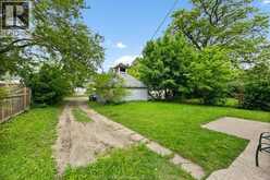 374 CAMPBELL | Windsor Ontario | Slide Image Fifteen
