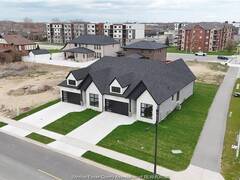 7558 SILVERLEAF LANE LaSalle Ontario, N9H 1H3