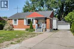 3414 DOMINION AVENUE | Windsor Ontario | Slide Image Four