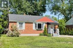 3414 DOMINION AVENUE | Windsor Ontario | Slide Image Five