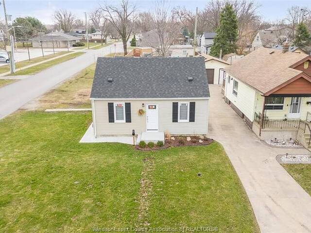 699 ALEXANDRINE STREET Windsor Ontario, N8X 3C1 - 3 Bedrooms Home For Sale